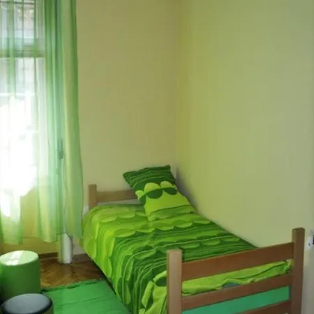 Habitat بيت شباب